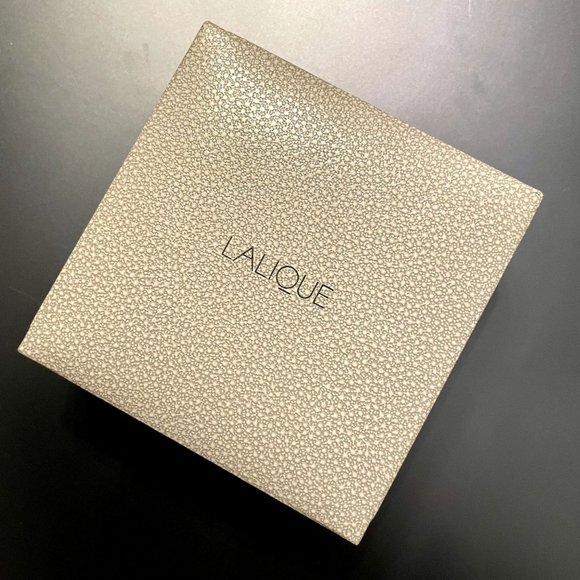 🎉HP🎉Lalique Rare Black Crystal Twisted Heart Pendant - Picture 5 of 8